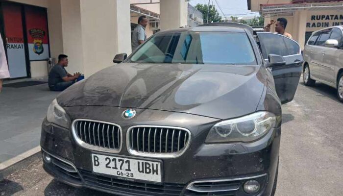 3 Kurir Narkotika Gunakan BMW Membawa 50 Kg Sabu