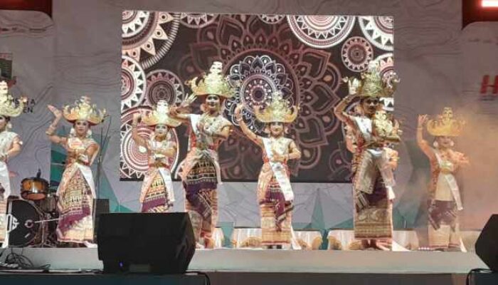 Tarian Abung Siwo Migo Lampung Utara Tampil Memukau Puncak Hari Pers Nasional (HPN) di Banten 
