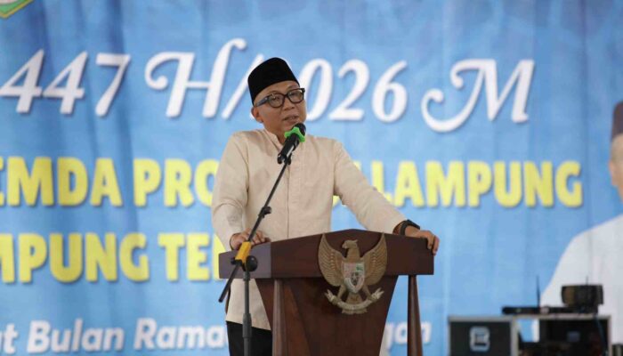 Gubernur Mirza Bersama Istri Safari Ramadan di Lampung Tengah