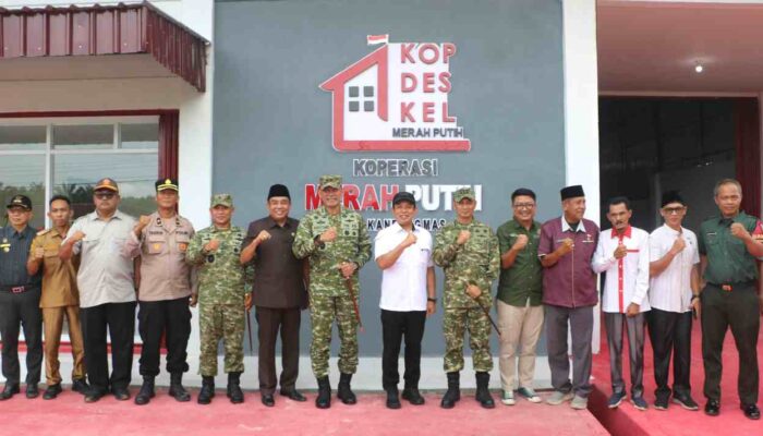 Pangdam XXI/Radin Inten Mayjen TNI Tinjau Kesiapan Koperasi Desa Kelurahan Merah Putih di Bangkulu