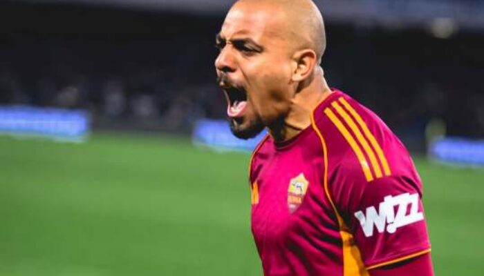 Malen Cetak 2 Gol untuk As Roma Lawan Napoli yang Berakhir Skor Imbang 2-2