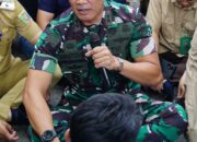 Pangdam XXI Raden Inten Mayjen TNI Kristomei Sianturi Dialog Tanpa Jarak saat Mahasiswa Sampaikan Aspirasi