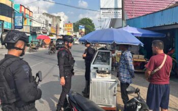 Gegana Brimob Polda Lampung Sisir Masjid Hingga Pasar untuk Mencegah Potensi Kriminalitas